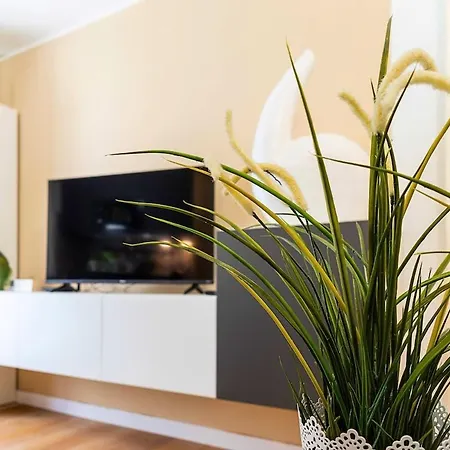 Relax - Casa A 2 Passi Dal Centro Con Free Parking E Wifi * Ρέτζιο Εμίλια